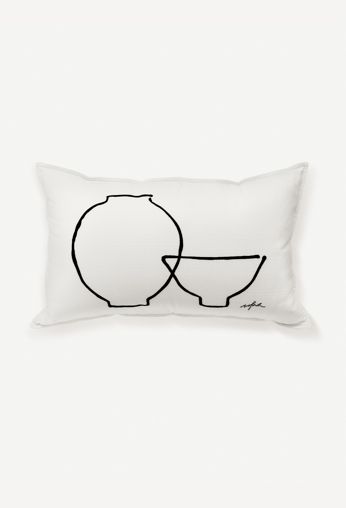 Small white moon jar and mortar line drawing cushion (65*40)
